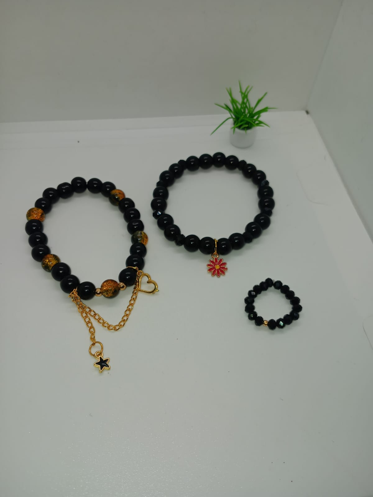 CUSTOMIZED BEADED SETS