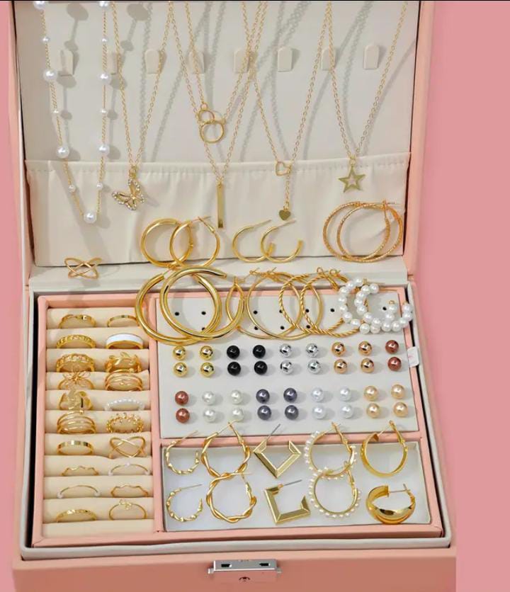 86 Pcs European & American Jewelry Collection